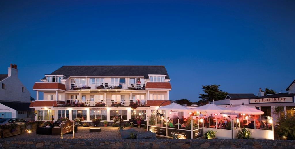 Cobo Bay Hotel Castel Exteriör bild