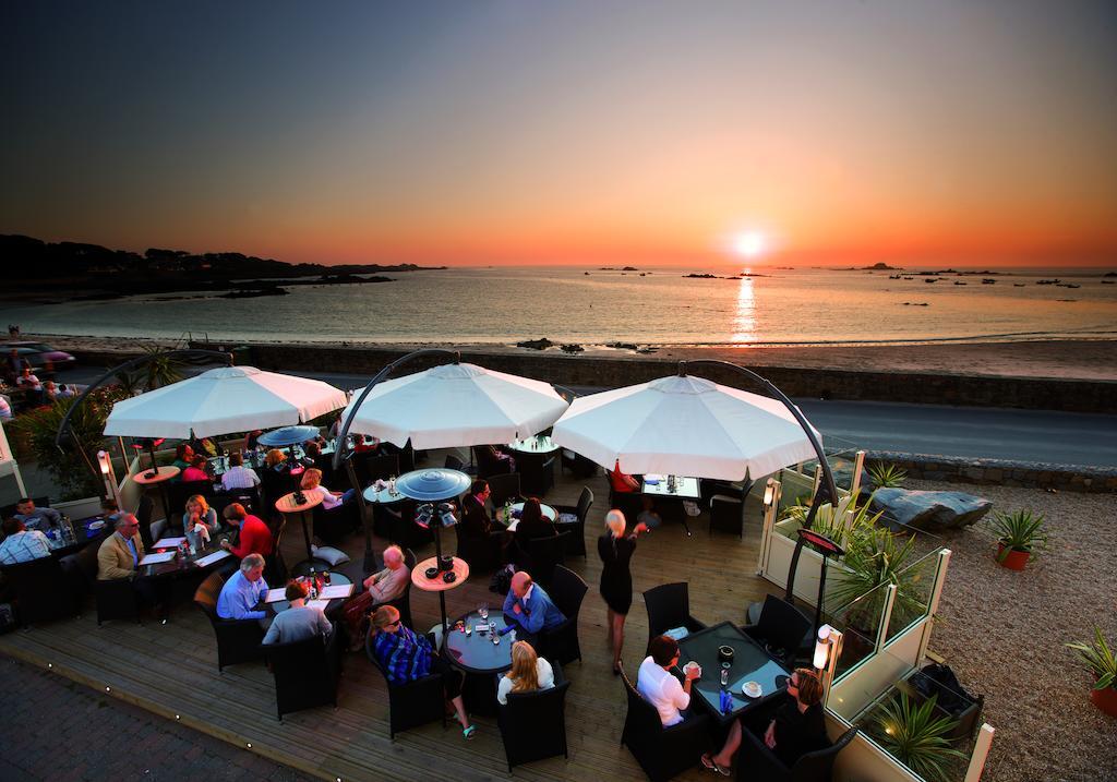 Cobo Bay Hotel Castel Bekvämligheter bild